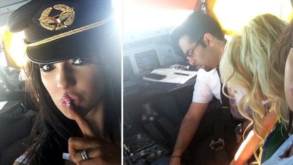 ممثلة اباحية داخل قمرة قيادة طائرة كويتية