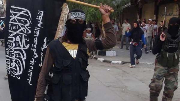 Daesh behead an imam because of blasphemy. (AFP/File)