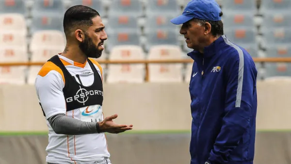 Dejagah and former Iran coach Queiroz (Photo: Tehran Times)