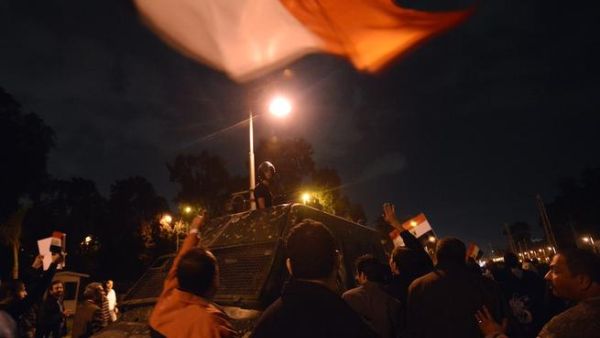 Protestors gather outside President Morsi's palace on Tuesday night