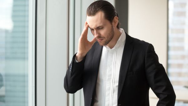 من أسباب الدوخة عند الوقوف الشقيقة