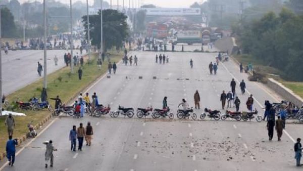 Protest in Pakistan (Thwitter)