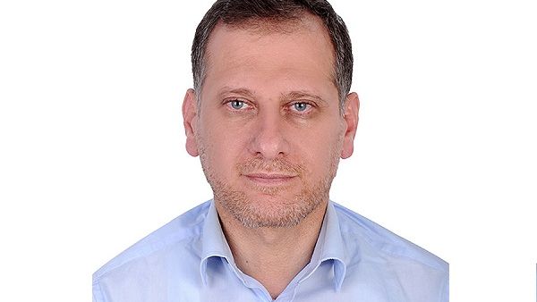Dr. Farouq Al Rawi, Emergency Medicine Consultant, Al Wakra Hospital Dr. Farouq Al Rawi, Emergency Medicine Consultant, Al Wakra Hospital