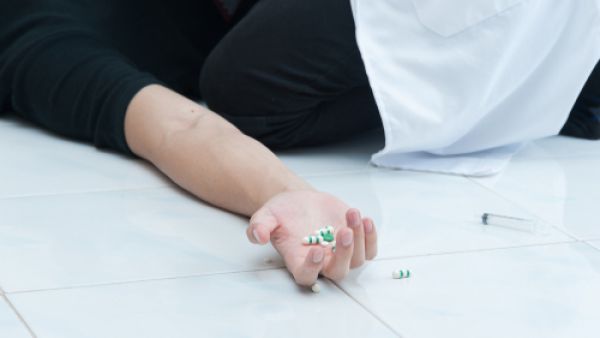 يعتبر الأصدقاء أهم عامل في تشكيل شخصية المراهق