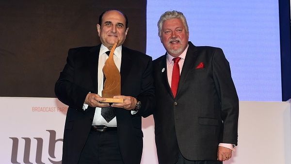 du has won 39 Dubai Lynx Awards including 3 Grands Prix, 13 Gold, 16 Silver and 7 Bronze. du has won 39 Dubai Lynx Awards including 3 Grands Prix, 13 Gold, 16 Silver and 7 Bronze.
