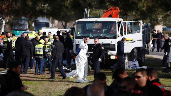 حماس والجهاد تباركان عملية القدس