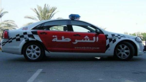 سيارة تابعة لشرطة ابوظبي

