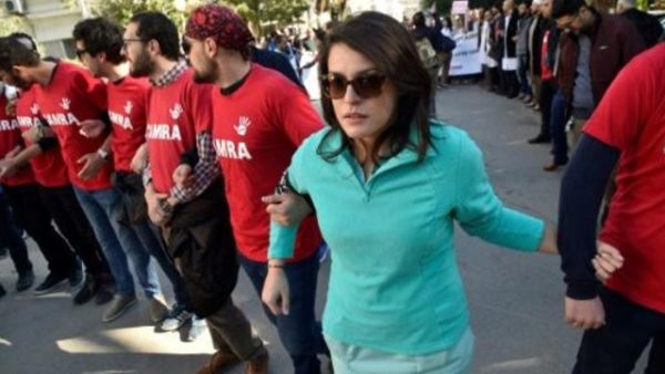 اطباء جزائريون يتظاهرون في مستشفى وسط العاصمة