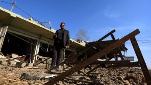 سليم يتفقد بلدته بعشيقة في شمال العراق بعد أيام عدة من معارك خاضتها قوات البشمركة لاستعادتها من تنظيم الدولة الأسلامية

