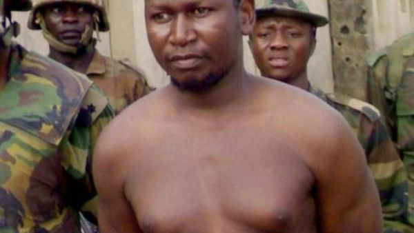 شرطيون اتهموا بقتل مؤسس بوكو حرام يستعيدون وظائفهم