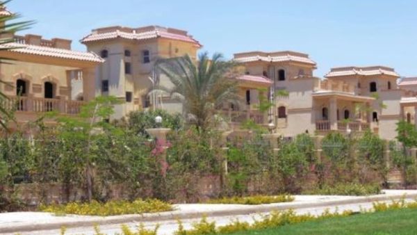 مبان سكنية في مجمع سكني في شرق القاهرة

