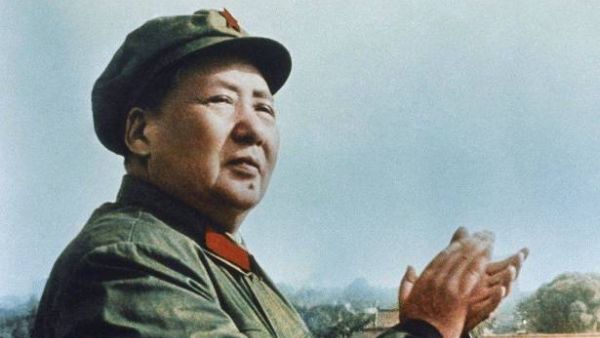 الزعيم الشيوعي الصيني ماو تسي تونغ