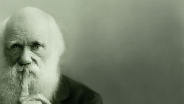 الجيولوجي وعالم التاريخ الطبيعي تشارلز داروين
