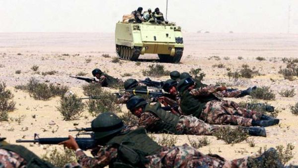 افراد من الجيش المصري