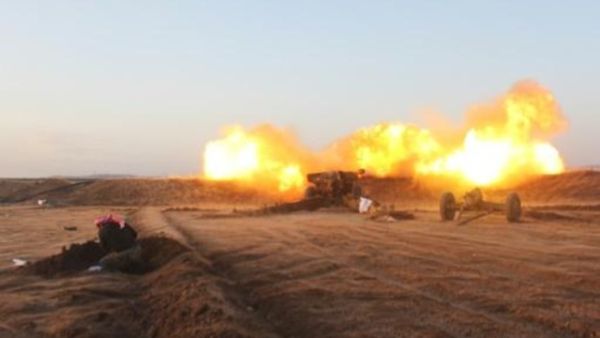 مدفعية لجيش الفتح في قرية ام الكراميل قرب حلب
