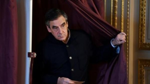 المحافظ فرنسوا فيون