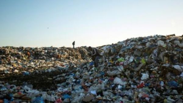 مقتل 24 شخصا في انهيار مكب للنفايات في اثيوبيا