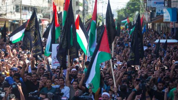 فلسطينيون في غزة يحيون الذكرى الأولى لانطلاق "الهبة الشعبية"