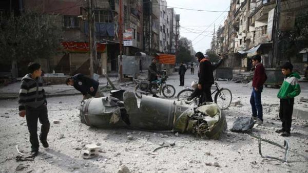 اشتباكات عنيفة بين قوات النظام والمعارضة على أطراف الغوطة الشرقية