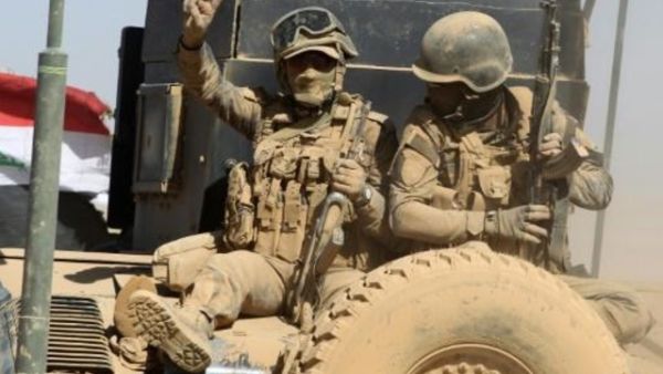 الية عسكرية عراقية قرب القيارة
