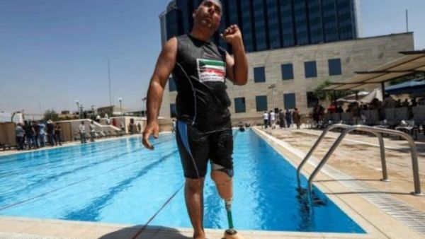 عراقي فقد ساقه اليسرى قرب حوض السباحة في اربيل
