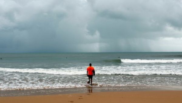 حاكم جورجيا يأمر باخلاء المناطق الساحلية مع اقتراب الاعصار ايرما
