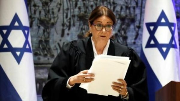 استر حيوت رئيسة المحكمة العليا في اسرائيل
