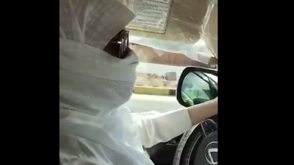  "سائقة اللكزس"