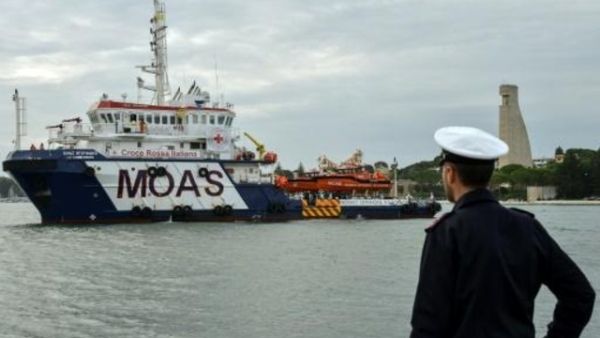 منظمة مالطية لمساعدة المهاجرين تغادر مياه المتوسط لمساعدة لاجئي الروهينغا

