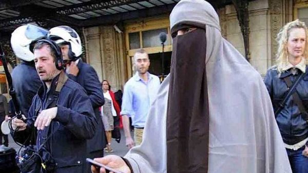 بلغاريا تحظر النقاب

