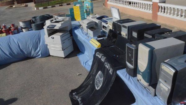 الجيش المصري يقتل 8 "تكفيريين" بشمال سيناء

