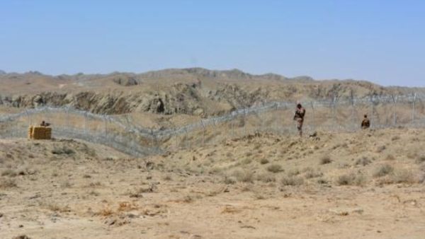 جنود باكستانيون عند نقطة مراقبة عند الحدود الباكستانية الافغانية
