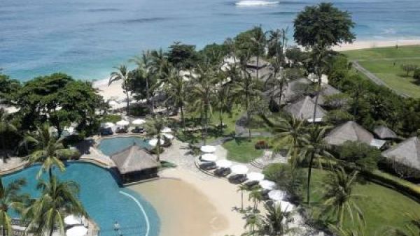 صورة لجزء من منتجع هيلتون بالي في نوسا دوا قبل زيارة العاهل السعودي الملك سلمان بن عبد العزيز للجزيرة
