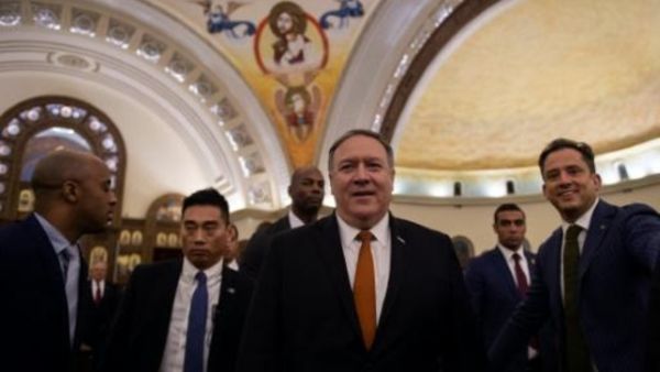 وزير الخارجية الاميركي مايك بومبيو في كاتدرائية ميلاد المسيح في العاصمة الادارية المصرية الجديدة

