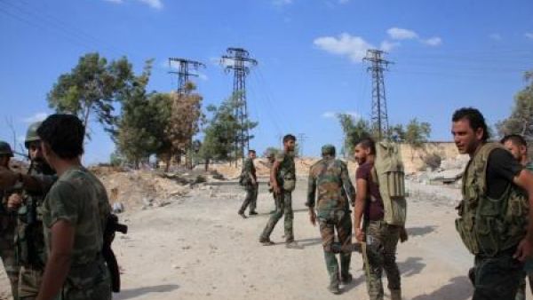 قوات موالية للرئيس السوري بشار الاسد في حلب
