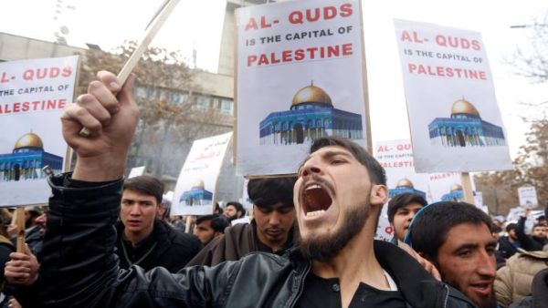 يوم غضب في العالم الإسلامي بعد قرار القدس

