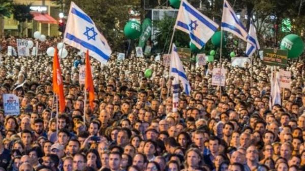 احياء الذكرى العشرين لاغتيال اسحق رابين في تل ابيب، في 31 تشرين الاول/اكتوبر 2015
