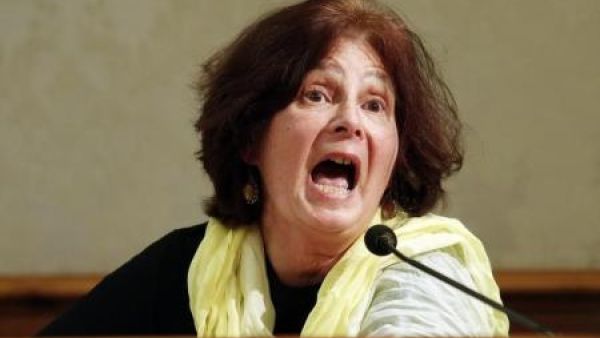 اولا ريجيني والدة الباحث الإيطالي جوليو ريجيني الذي قتل في مصر
