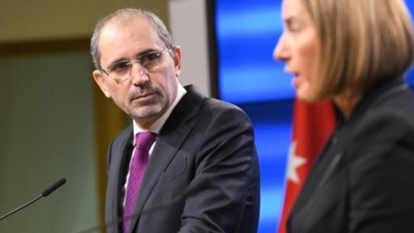 وزيرة خارجية الاتحاد الاوروبي فيديريكا موغيريني ونظيرها وزير خارجية الاردن أيمن الصفدي في مؤتمر صحافي في بروكسل

