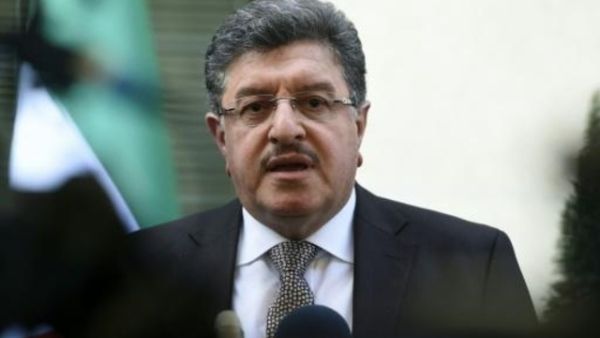 المتحدث باسم وفد الهيئة العليا للمفاوضات سالم المسلط 
