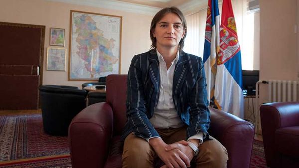 تعيين امراة مثلية رئيسة للحكومة في صربيا 
