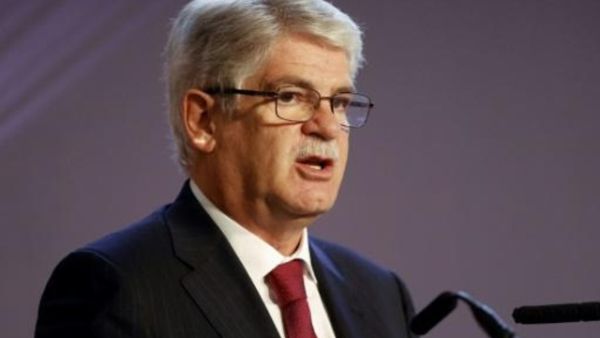 وزير الخارجية الاسبانية ألفونسو داستيس
