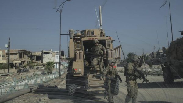 القوات العراقية تتهيأ لاستعادة تلعفر من أيدي داعش

