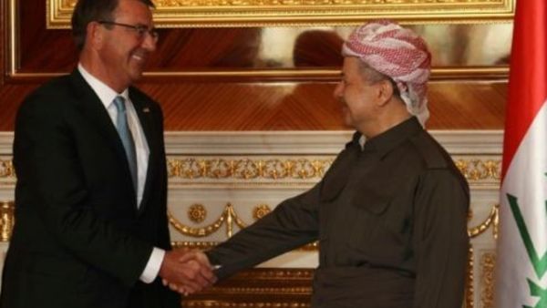 الزعيم الكردي مسعود بارزاني يستقبل كارتر في اربيل
