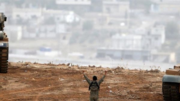 دبابة تركية قرب الحدود السورية