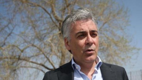 أندريا تيننتي المتحدث باسم قوة يونيفيل 
