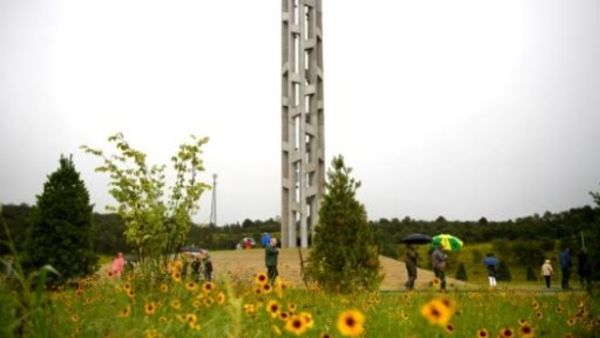 يعد برج الاصوات جزء من النصب التذكاري الوطني للرحلة 93 في بلدة شانكسفيل الصغيرة في ولاية بنسلفانيا في شمال شرق الولايات المتحدة

