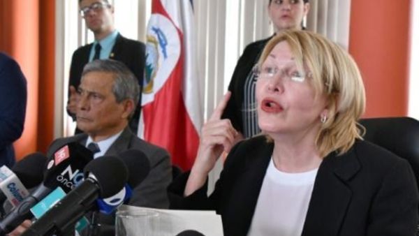 المدعية العامة السابقة لفنزويلا لويزا اورتيغا التي فرت من بلدها

