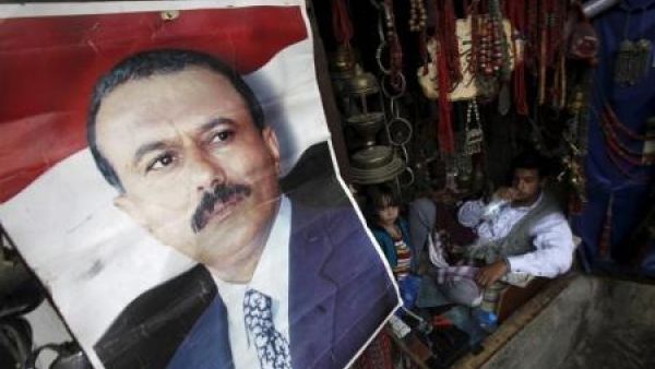 صورة الرئيس اليمني السابق علي عبد الله صالح في أحد متاجر صنعاء


