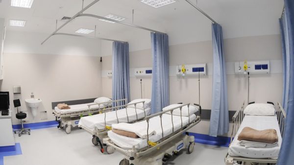 18 مؤسسة خيرية تقوم بالعمل في الصحة بإذاعة إعلانات على ما يقارب 34 قناة فضائية